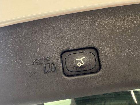 New 2026 Lincoln Nautilus Premier w/ Equipment Group 102A image 24