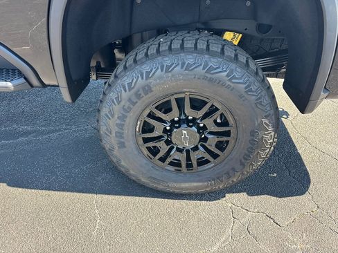 New 2026 Chevrolet Silverado 2500 ZR2 AWD/4WD image 21