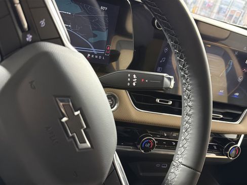 New 2026 Chevrolet Equinox ACTIV image 22