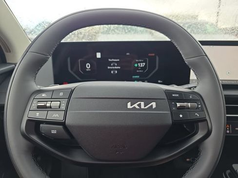 New 2026 Kia EV6 Light RWD image 9