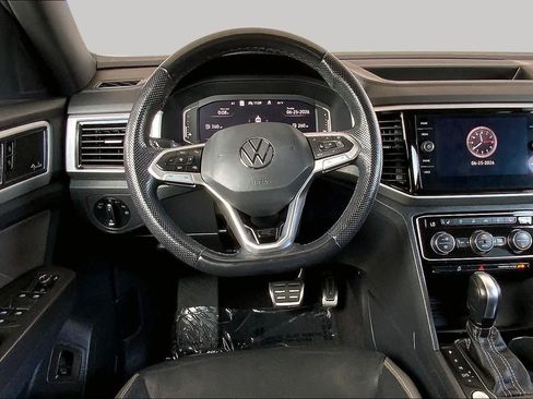 Used 2023 Volkswagen Atlas Cross Sport SEL Premium R-Line AWD/4WD image 6