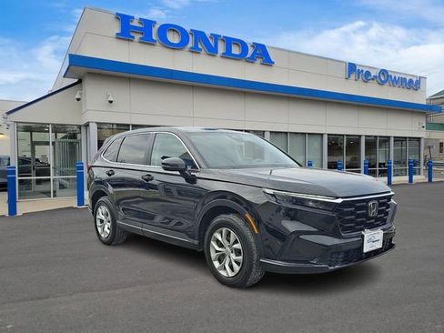 Used 2025 Honda CR-V LX image 3