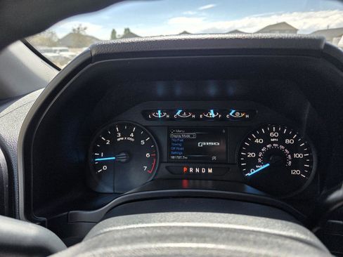 Used 2019 Ford F150 XL w/ Equipment Group 101A Mid AWD/4WD image 13