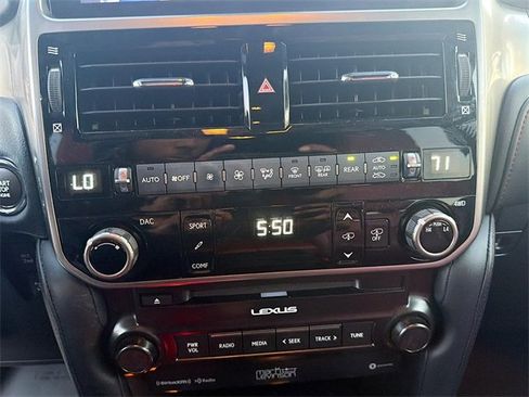 Used 2022 Lexus GX 460 Luxury image 34