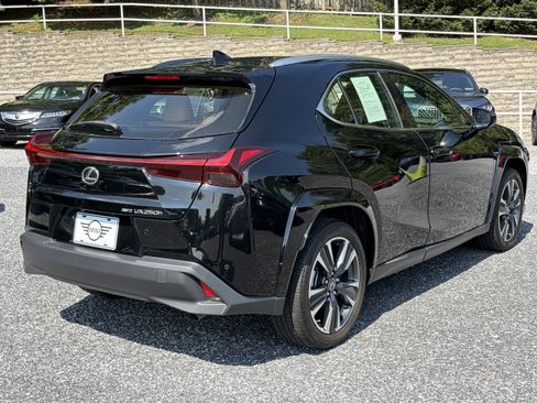 Used 2024 Lexus UX 250h AWD w/ Premium Package image 4