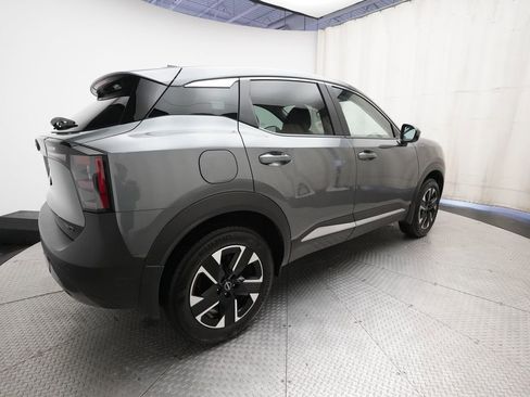 Certified 2025 Nissan Kicks SV image 34