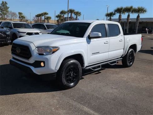 Used 2020 Toyota Tacoma SR5 image 4