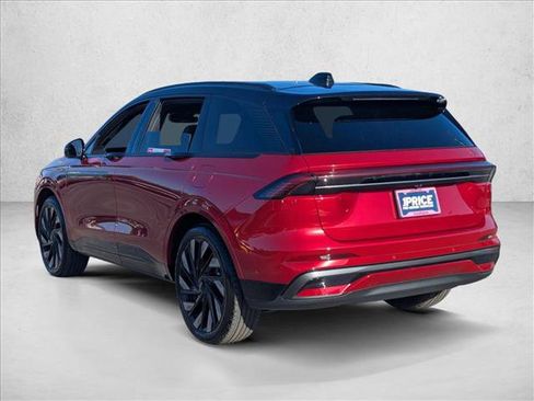 Used 2024 Lincoln Nautilus Reserve w/ Jet Appearance Package (87T) image 8