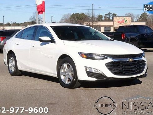 Used 2024 Chevrolet Malibu LT FWD image 1
