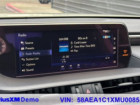 Used 2021 Lexus ES 300h w/ Accessory Package 2 image 28