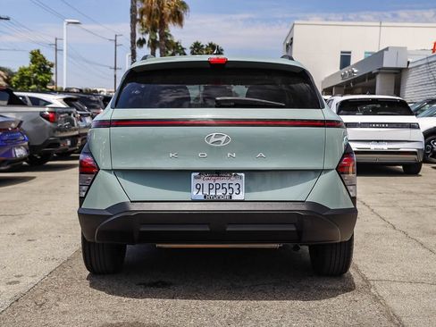 Used 2024 Hyundai Kona SEL FWD image 5