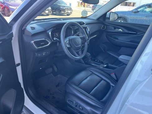 Used 2023 Chevrolet TrailBlazer LT w/ Convenience Package image 5