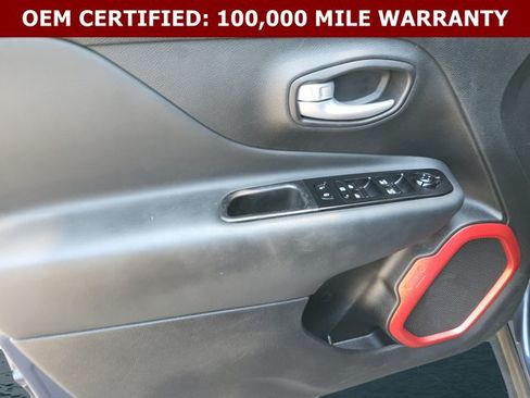Certified 2023 Jeep Renegade Trailhawk w/ Sun/Sound Group AWD/4WD image 24