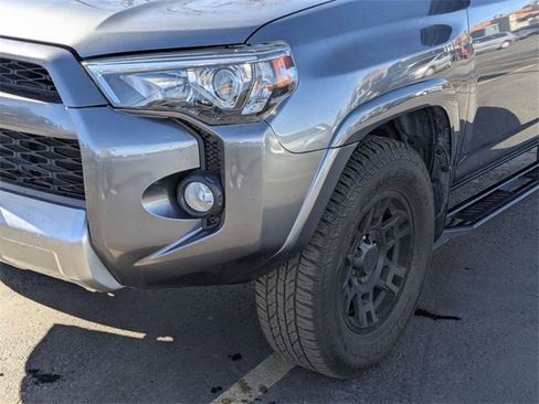 Used 2018 Toyota 4Runner TRD Off-Road w/ TRD Performance Package image 10