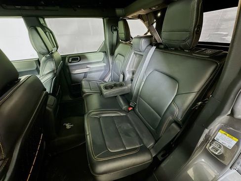Used 2023 Ford Bronco Badlands image 25