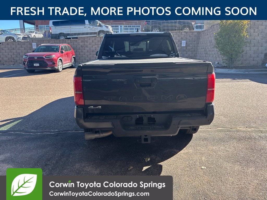Used 2025 Toyota Tacoma SR5 AWD/4WD image 7
