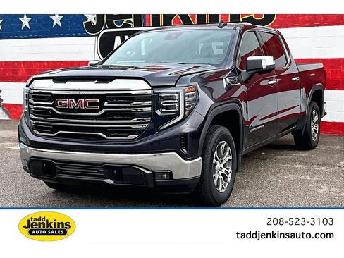 Used 2025 GMC Sierra 1500 SLT image 1