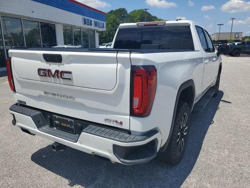 Used 2020 GMC Sierra 1500 AT4 w/ AT4 Premium Package AWD/4WD image 4