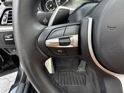 Used 2017 BMW 650i Convertible image 24