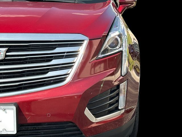 Used 2017 Cadillac XT5 Luxury w/ Driver Awareness Package FWD image 3