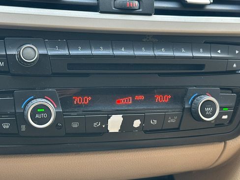 Used 2014 BMW 320i Sedan image 25