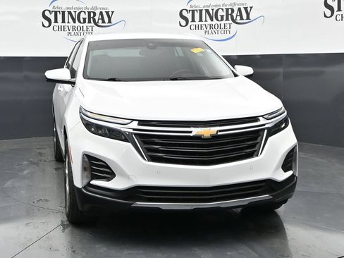 Used 2022 Chevrolet Equinox LT FWD image 2
