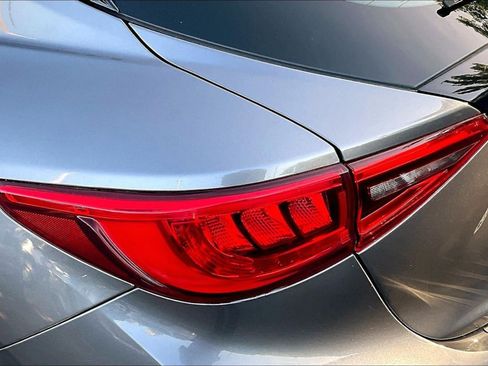 Used 2018 INFINITI QX30 Premium w/ Technology Package AWD/4WD image 22