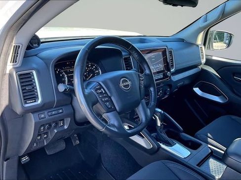 Used 2023 Nissan Frontier SV w/ SV Convenience Package AWD/4WD image 16