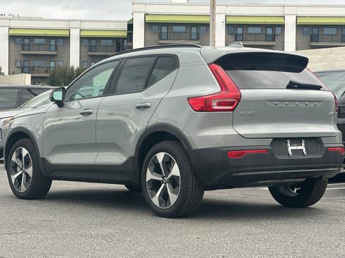 New 2026 Volvo XC40 B5 Plus w/ Protection Package Premier image 3