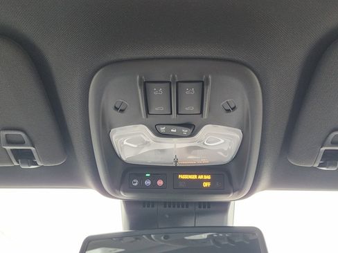 New 2026 GMC Canyon Elevation w/ Convenience Package image 37