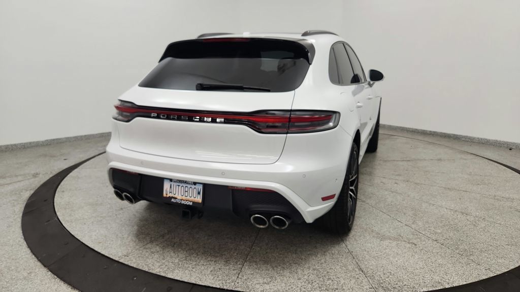 Used 2022 Porsche Macan AWD/4WD image 25