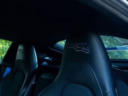 Certified 2024 Porsche 718 Cayman GT4 RS RWD image 32