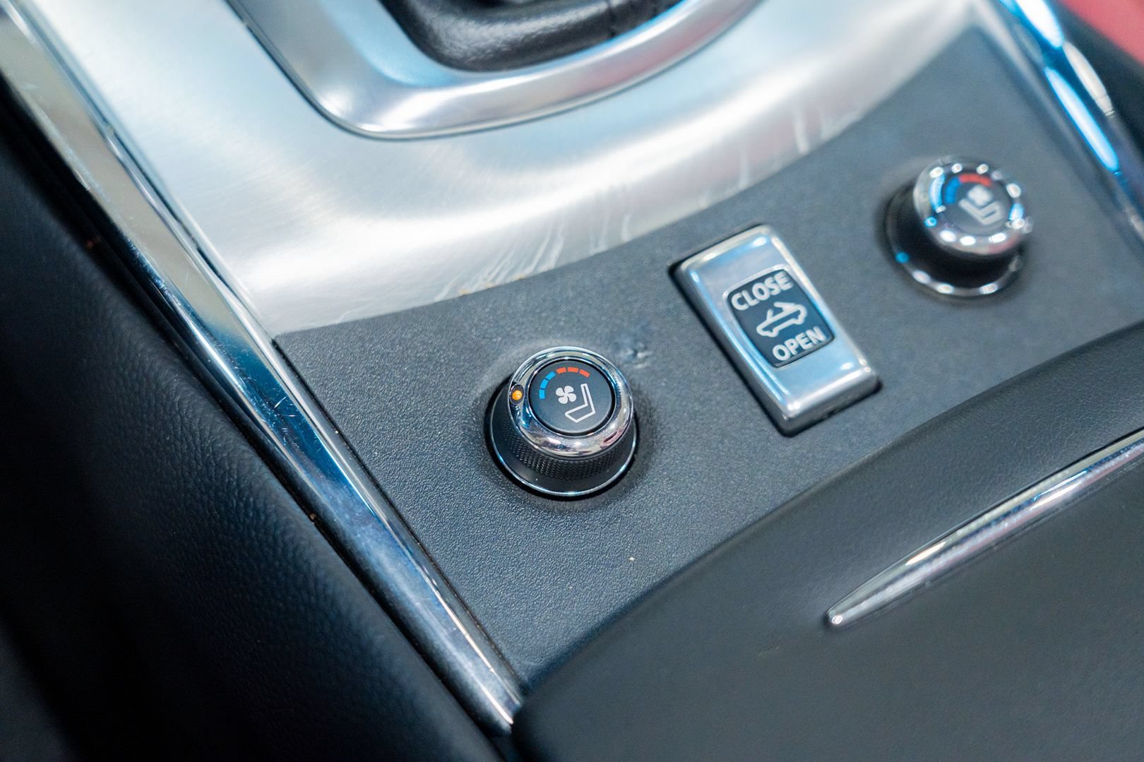 Used 2013 INFINITI G37 IPL RWD image 39