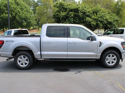 New 2026 Ford F150 XLT w/ Equipment Group 302A MID AWD/4WD image 13