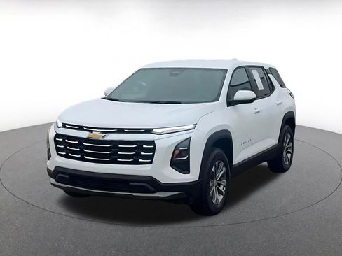 Used 2025 Chevrolet Equinox LT image 7