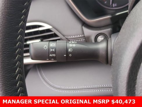 Certified 2025 Subaru Outback Limited image 27