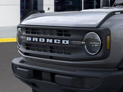 New 2025 Ford Bronco 4-Door image 22