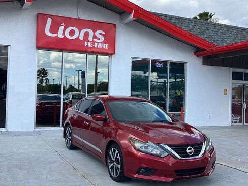 Used 2017 Nissan Altima 2.5 S w/ Power Driver Seat Package image 2