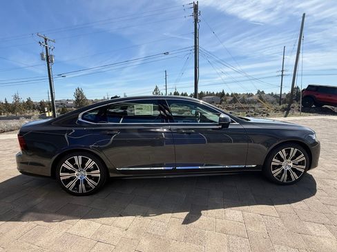 New 2025 Volvo S90 B6 Plus w/ Protection Package Premier image 7