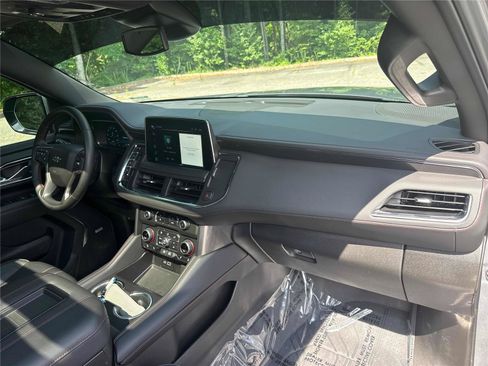 Used 2024 Chevrolet Suburban RST w/ Luxury Package AWD/4WD image 29