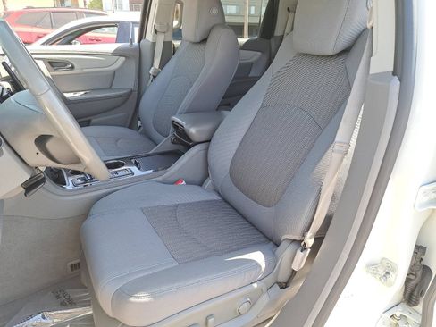 Used 2014 Chevrolet Traverse LT FWD image 17