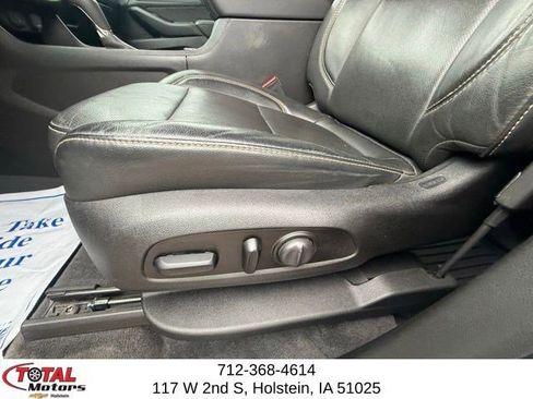 Used 2019 Chevrolet Traverse Premier AWD/4WD image 10