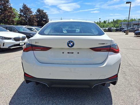 Used 2023 BMW i4 eDrive40 RWD image 5