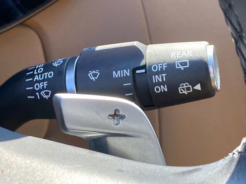 Used 2023 Land Rover Range Rover SE image 22