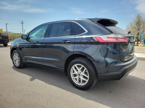 Used 2023 Ford Edge SEL AWD/4WD image 3