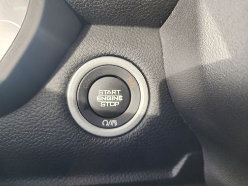 Used 2025 RAM 1500 Big Horn image 33