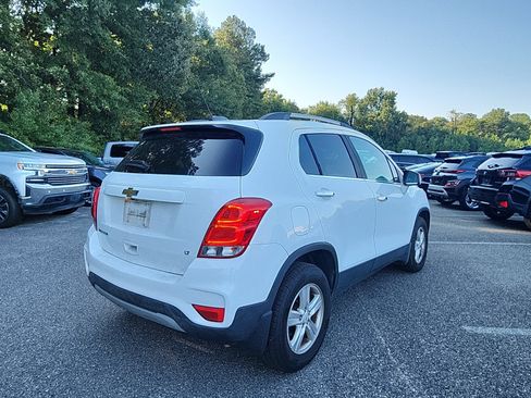 Used 2018 Chevrolet Trax LT w/ LT Convenience Package AWD/4WD image 5