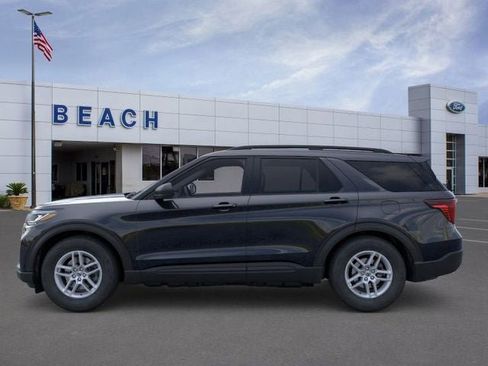 New 2026 Ford Explorer Active image 4