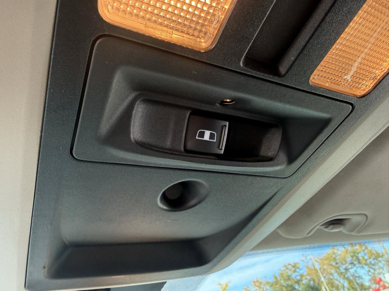 Used 2018 RAM 2500 SLT AWD/4WD image 28