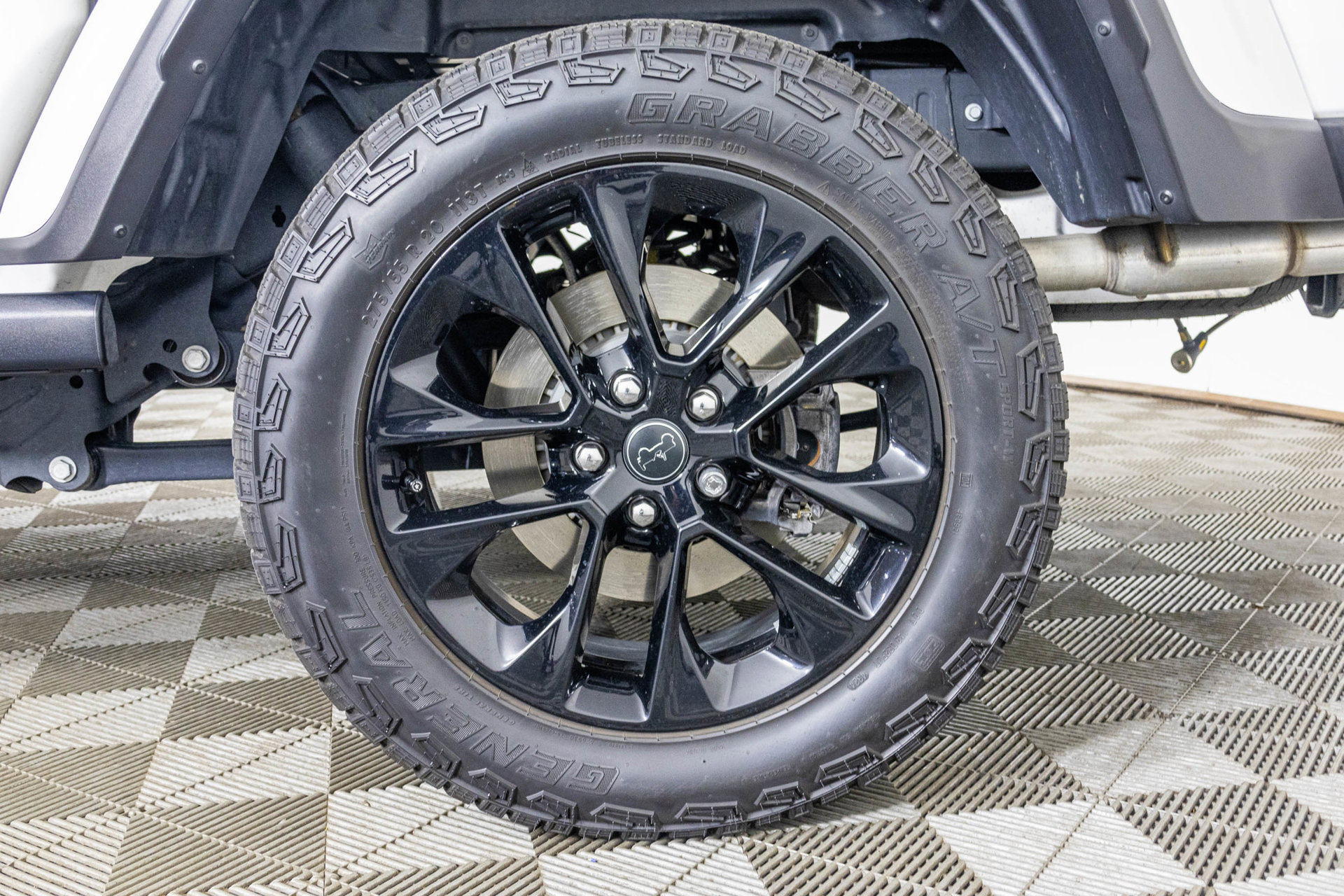 Used 2025 Jeep Gladiator Sport AWD/4WD image 48